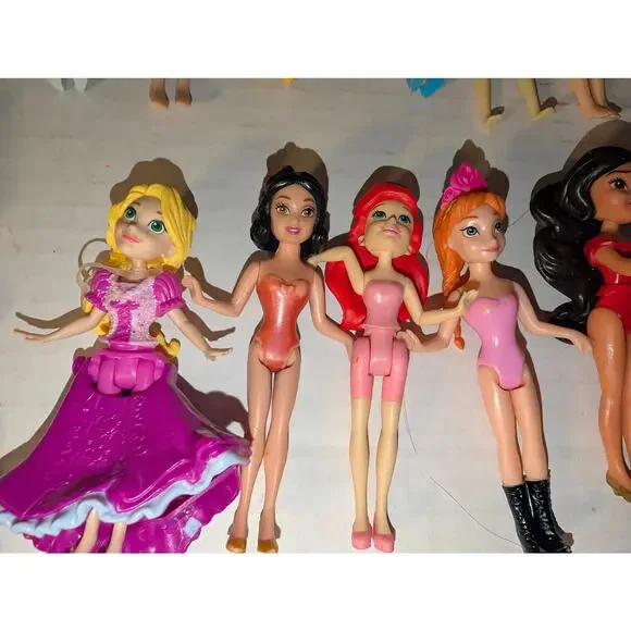 Mixed Lot Polly Pockets Vintage Disney Princess' Clothes - Picture 2 of 10
